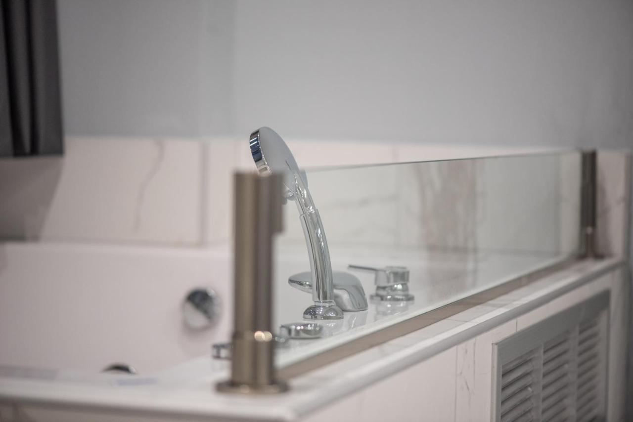 סלוניקי Sea & City Luxury Suite מראה חיצוני תמונה
